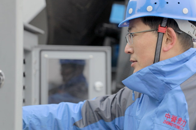 DLMC1512履帶破碎移動(dòng)站成功面世 DLMC1512履帶破碎移動(dòng)站成功面世