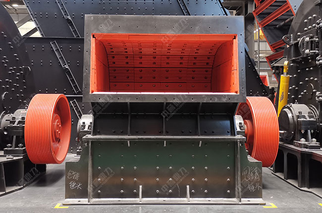 反擊錘式破碎機(jī)性能優(yōu)勢