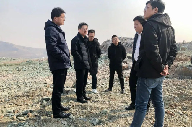 參觀鶴壁市淇縣恒源礦業(yè)建材項目