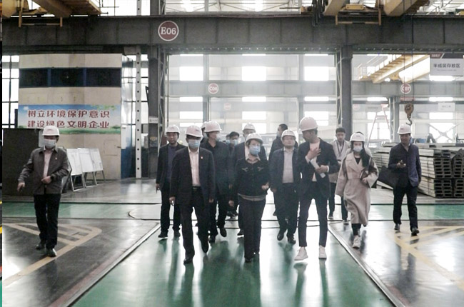 實地查看中譽鼎力智能化一體生產(chǎn)車間