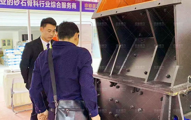 ���u�����Ĵ��k��̎���������H���[���M������Ʒչ