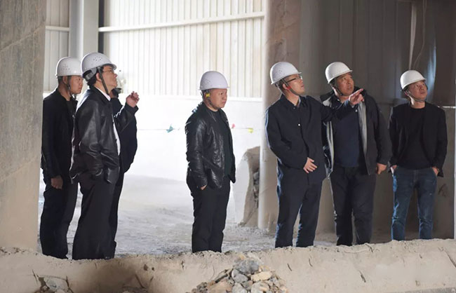 �F���~�ʭh(hu��n)���־��L������һ���W�R���u(y��)���������{(di��o)��