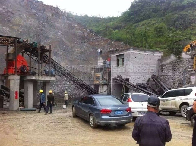 �Ĵ����e�h�d�ĿhÿС�r300��ʯ�����a(ch��n)���O������