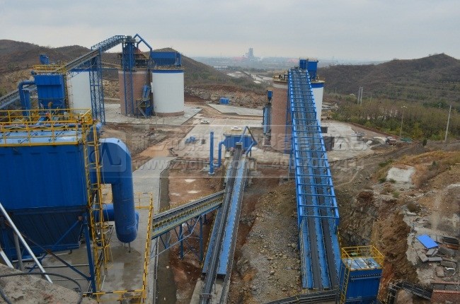 生產(chǎn)線中的脈沖袋式除塵器