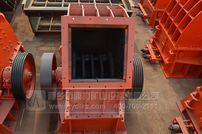 錘式破碎機(jī)進(jìn)料口 錘式破碎機(jī)進(jìn)料口