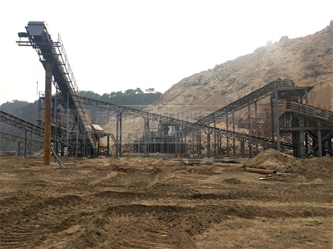 采石場(chǎng)破碎生產(chǎn)設(shè)備