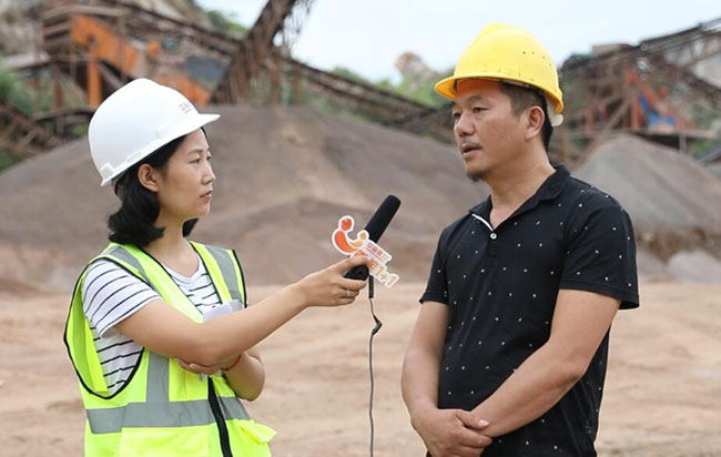 ���Ϗ��ҽ�ɣֲ�h�μ�ƺ��ʯ��(ch��ng)ؓ(f��)؟(z��)��