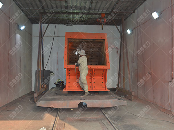 中譽鼎力礦山破碎機設(shè)備