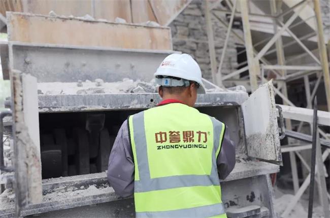 �S�й��̎��z���O���\��