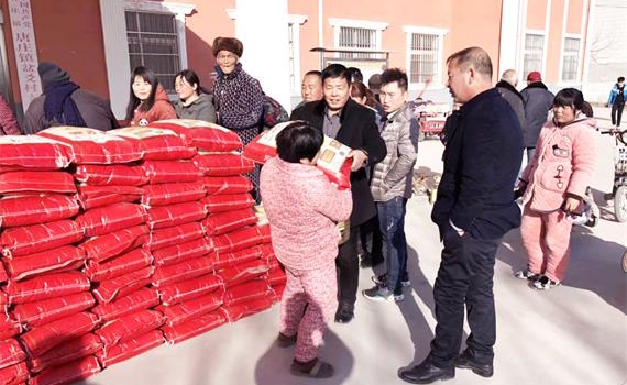 熱心公益 踐行社會(huì)責(zé)任