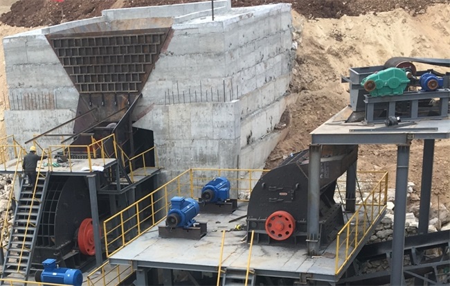 顎式破碎機 重錘破