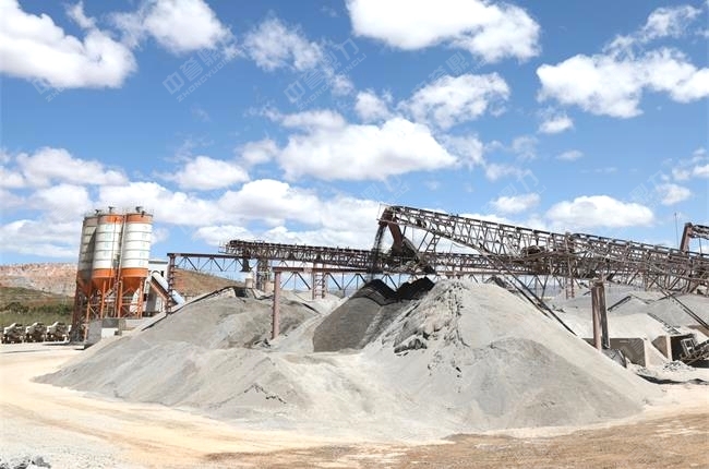 ɽʯ��ɰ���a(ch��n)��