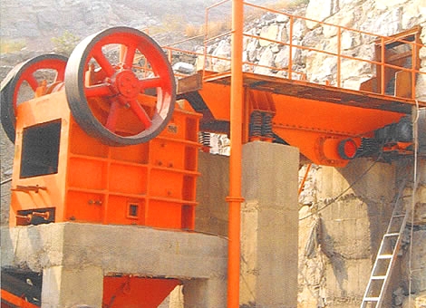 鄂式碎石機(jī)使用現(xiàn)場