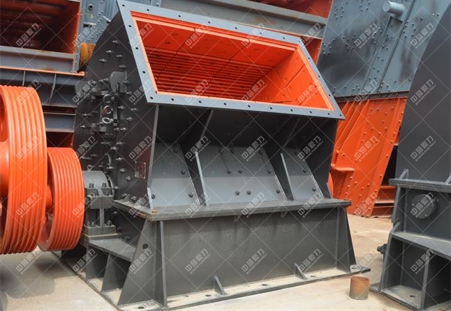 砂場(chǎng)設(shè)備—破碎機(jī)