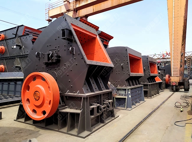 錘式磕石機(jī)