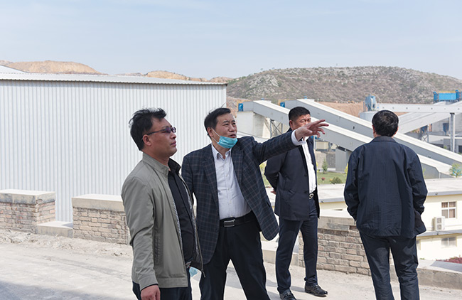 平頂山市石龍區(qū)考察團蒞臨中譽鼎力調(diào)研